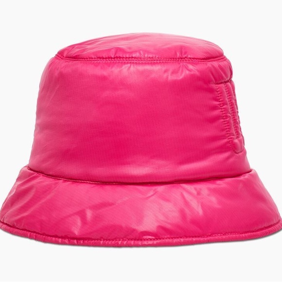 UGG AW Quilted Bucket Hat